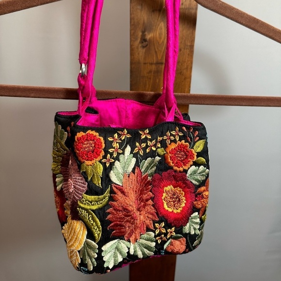 Womens Embroidered Floral Flowers Handbag Purse Coveted Bag Hippie Boho Retro - Picture 4 of 8